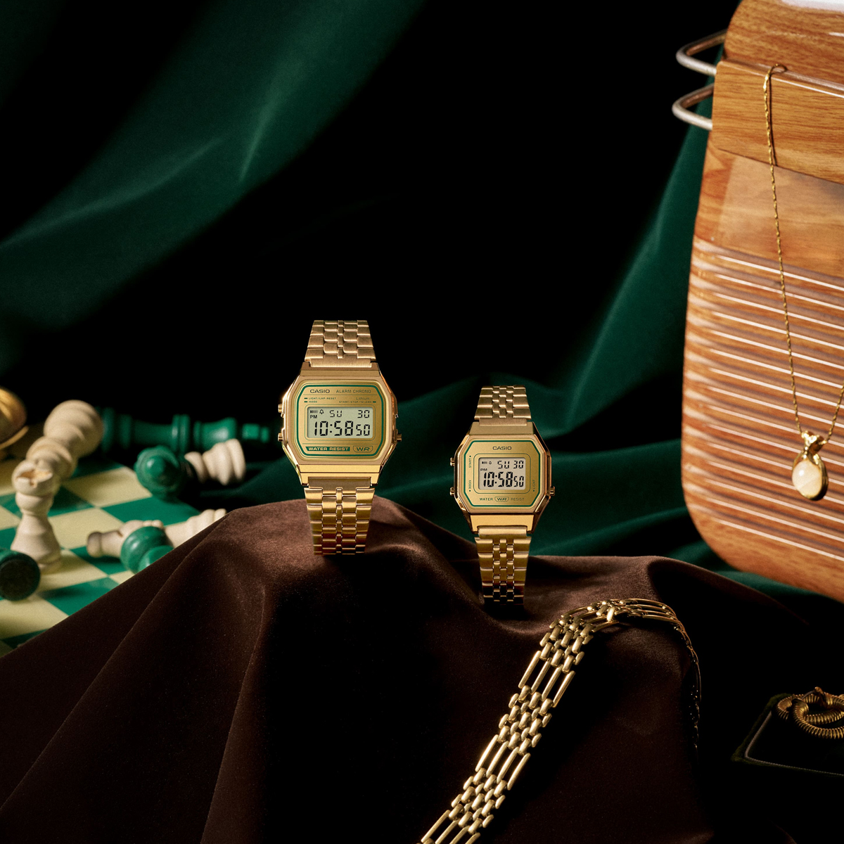 CASIO VINTAGE Mod. ICONIC - GOLD 5