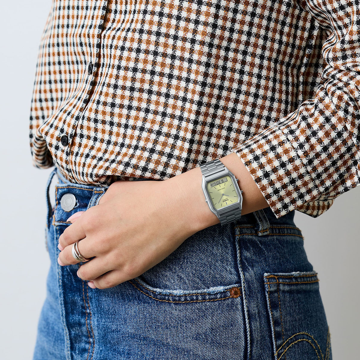 CASIO VINTAGE Mod. EDGY COLLECTION SUNRAY DIAL - GREEN LEMON 8